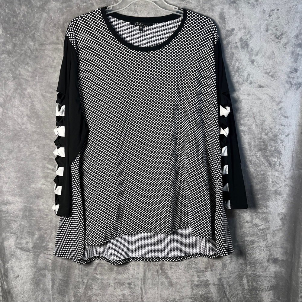 Black and White Women's Top